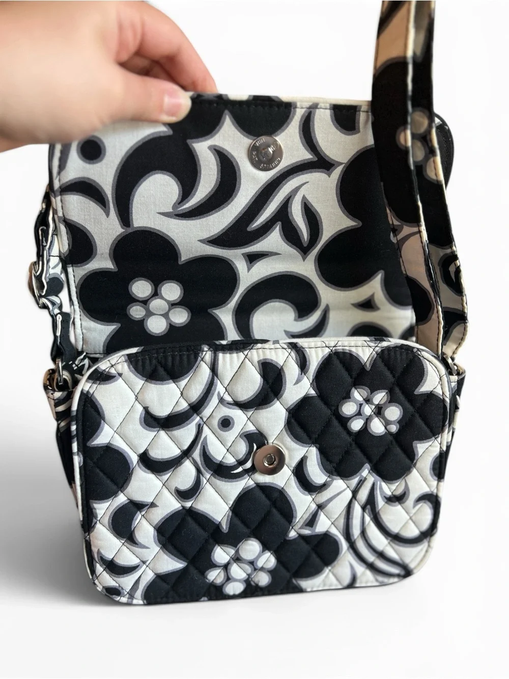 Vera Bradley brand vera